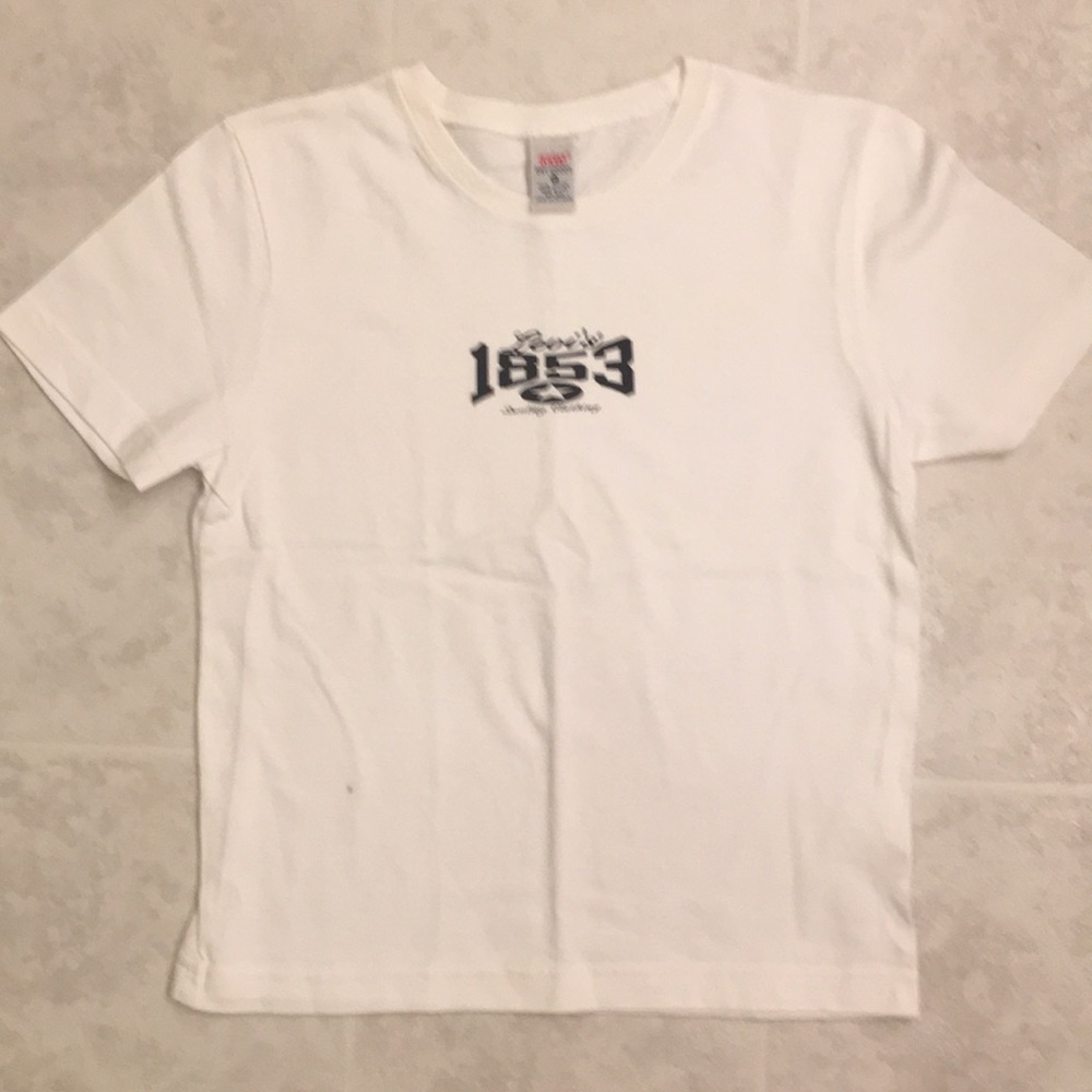 Levi women’s large white T-shirt